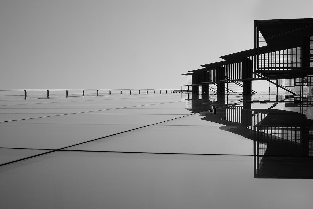 Balancing Project Risk and Quality Escalation: The Role of Software Quality Assurance